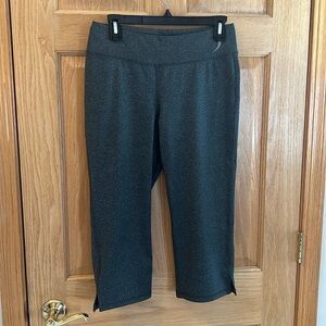 Exertek - Gray Capris - Leggings - Size Small